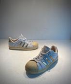 Adidas Superstar wit met gouden strepen 40 UK 6,5, Kleding | Dames, Schoenen, Adidas, Wit, Ophalen of Verzenden, Sneakers of Gympen