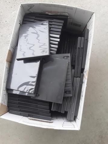 Dvd hoesjes  gratis ophalen beschikbaar voor biedingen