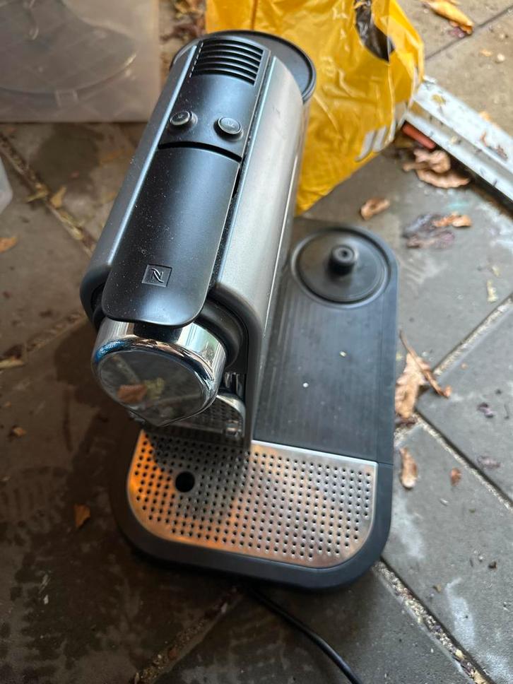 Nespresso apparaat - Perfecte koffie thuis!, Witgoed en Apparatuur, Koffiezetapparaten, Gebruikt, Koffiepads en cups, Espresso apparaat