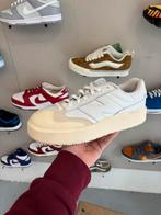 Nieuwe New Balance 321 Wit Maat 45, Kleding | Heren, Schoenen, New Balance, Wit, Nieuw, Ophalen of Verzenden