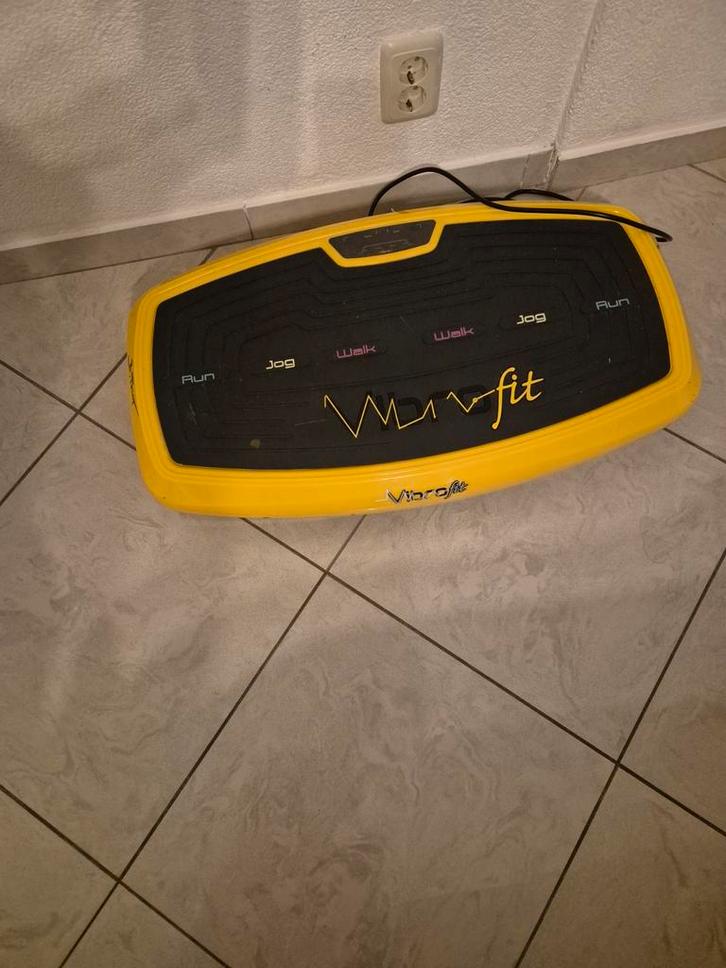 Vibrofit trilplaat - Perfect voor thuis fitness!, Sport en Fitness, Fitnessmaterialen, Gebruikt, Overige typen, Benen, Buik, Rug