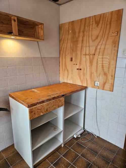 Werkbank, gereedschapsbord en hangkast met spotjes, Doe-het-zelf en Verbouw, Werkbanken, Gebruikt, Ophalen