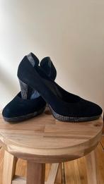 Toscanini mt 36 zwarte suède pump met slange print hak, Pumps, Zwart, Ophalen of Verzenden, Zo goed als nieuw