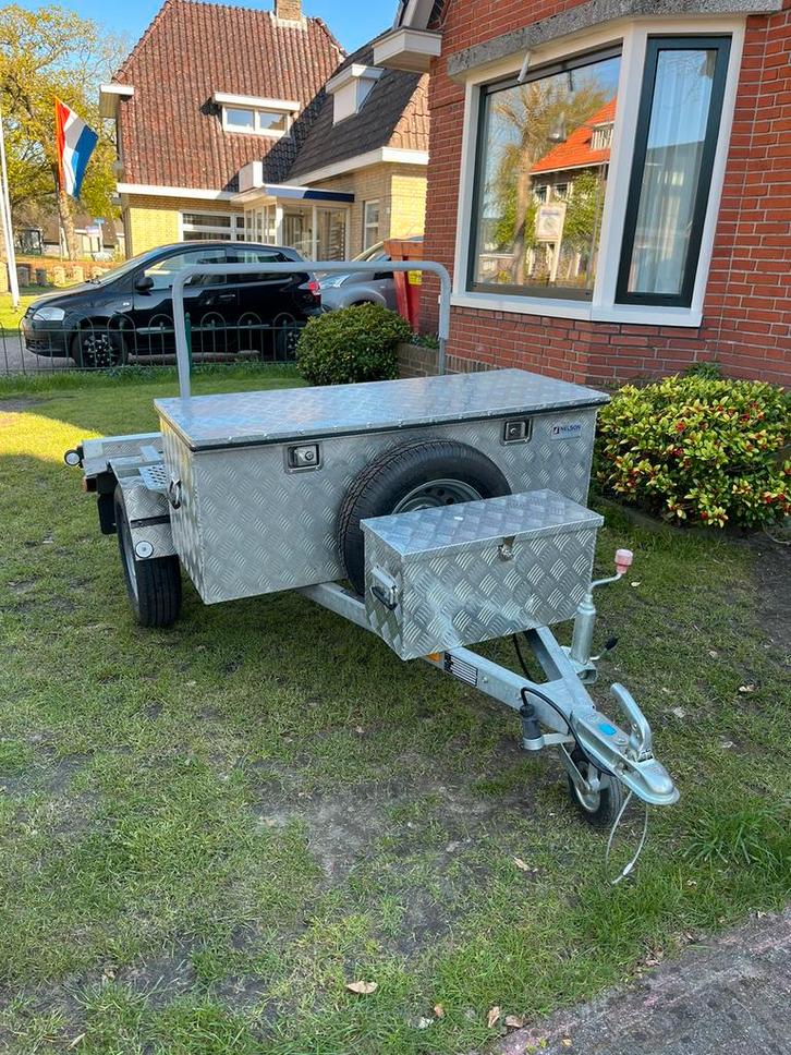 Te huur: Motortrailer met opbergbak – ideaal voor vakantie, Auto diversen, Aanhangers en Bagagewagens, Zo goed als nieuw, Ophalen