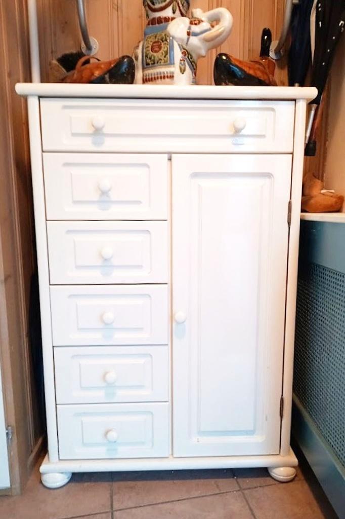 kleine bijzetkast, Huis en Inrichting, Kasten | Dressoirs, 100 tot 150 cm, 25 tot 50 cm, Met lade(s), Met deur(en), Met plank(en)