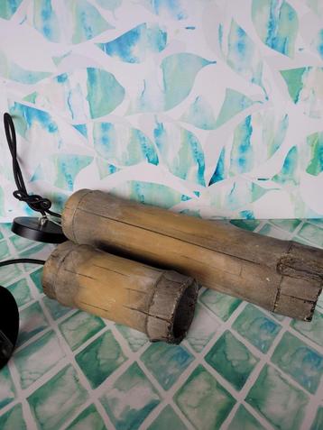 Bijzondere hanglamp, in de vorm van een boomstam beschikbaar voor biedingen