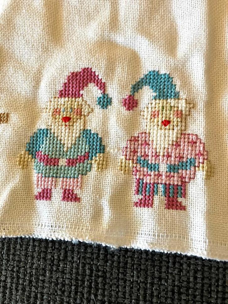 Geborduurde Schellekoord met Kabouters 🍄, Hobby en Vrije tijd, Borduren en Borduurmachines, Zo goed als nieuw, Onderdeel of Toebehoren