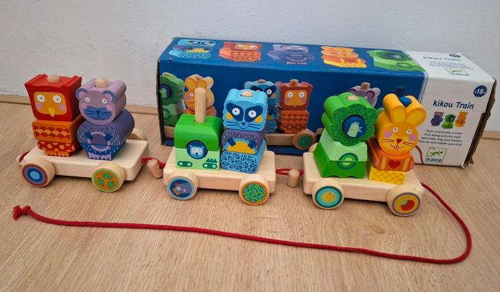 Houten trektrein met blokken van Djeco, Kinderen en Baby's, Speelgoed | Houten speelgoed, Zo goed als nieuw, Duw- of Trekspeelgoed