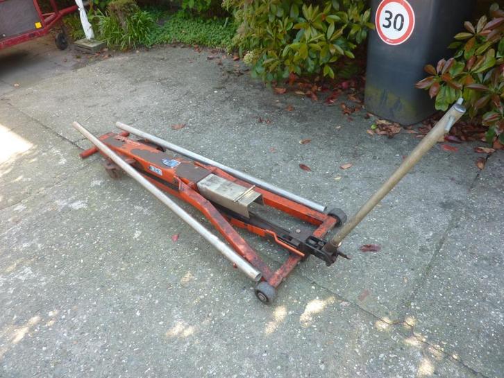 Te koop zijwaartse kantelkrik, Auto diversen, Krikken, Gebruikt, Schaarkrik, Hydraulisch, Ophalen of Verzenden