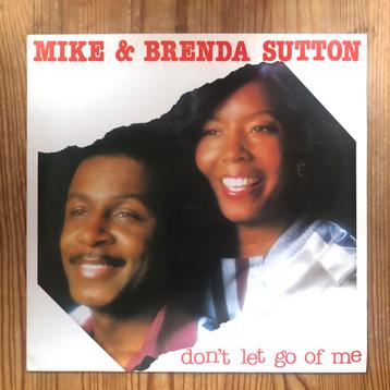 Mike & Brenda Sutton - Don’t Let Go Of Me beschikbaar voor biedingen