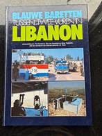 Blauwe Baret Libanon - Tussen Twee Vuren, Ophalen of Verzenden, 1945 tot heden