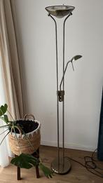 Mooie staande lamp, Huis en Inrichting, Lampen | Vloerlampen, Ophalen, Zo goed als nieuw, Metaal, Modern