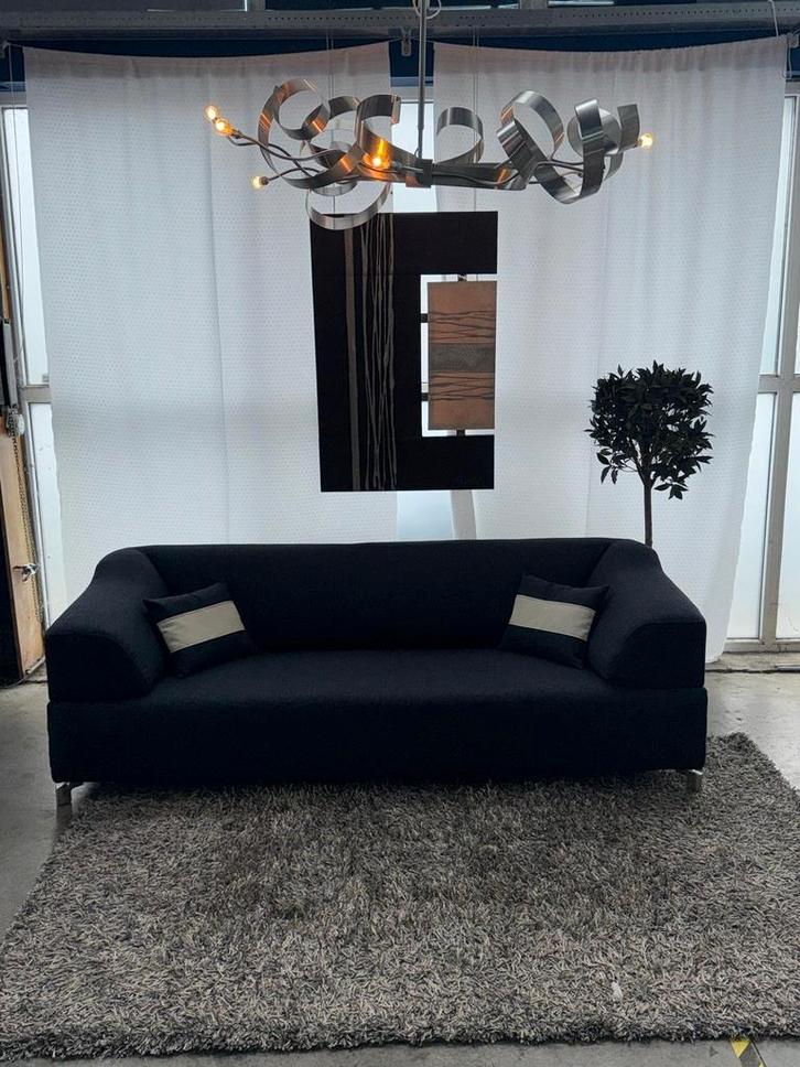 Uitverkoop! Leolux Faya donkerblauw met 60% korting, Huis en Inrichting, Banken | Bankstellen, Zo goed als nieuw, Vierpersoons of meer