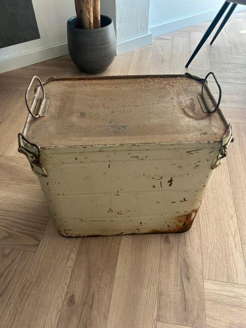 fallschirmjager parachute box, Verzamelen, Militaria | Tweede Wereldoorlog, Ophalen of Verzenden