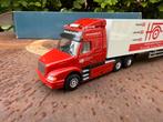Volvo nh12 globetrotter 6x4 met 2 assige oplegger, Hobby en Vrije tijd, Modelauto's | 1:50, Ophalen of Verzenden, Zo goed als nieuw