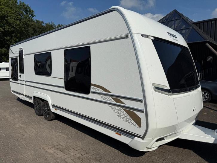 Fendt Palace 700 2023 | Vrijstaand Queensbed, Caravans en Kamperen, Caravans, Bedrijf, tot en met 5, 1500 - 2000 kg, Treinzit