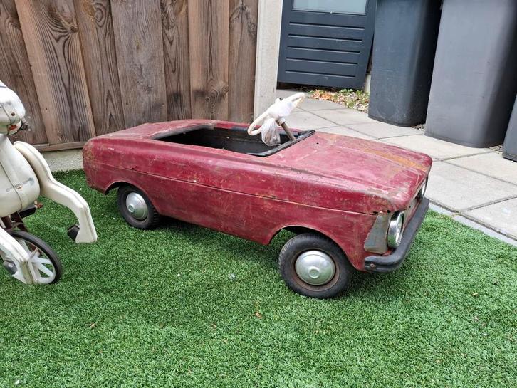 VINTAGE RETRO OUDE MOSKVICH TRAPAUTO ORIGINEEL EN WERKEND, Antiek en Kunst, Antiek | Speelgoed, Ophalen of Verzenden