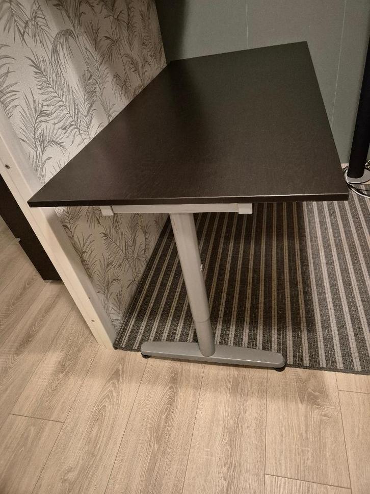 Bekant Bureau Ikea, Huis en Inrichting, Bureaus, Gebruikt, Bureau, In hoogte verstelbaar, Ophalen