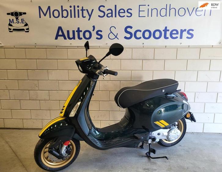 Vespa Snorscooter Racing Sixties Euro5, Fietsen en Brommers, Snorfietsen en Snorscooters, Gebruikt, Vespa, Benzine