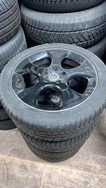 Golf gti velgen 225-45-17 beschikbaar voor biedingen