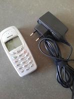 Nokia 3410 zilverkleurig en simlock vrij., Telecommunicatie, Mobiele telefoons | Nokia, Gebruikt, Ophalen of Verzenden