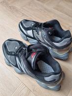 New Balance 9060 - Maat 37, Kleding | Heren, Schoenen, New Balance, Zwart, Ophalen of Verzenden, Sneakers of Gympen