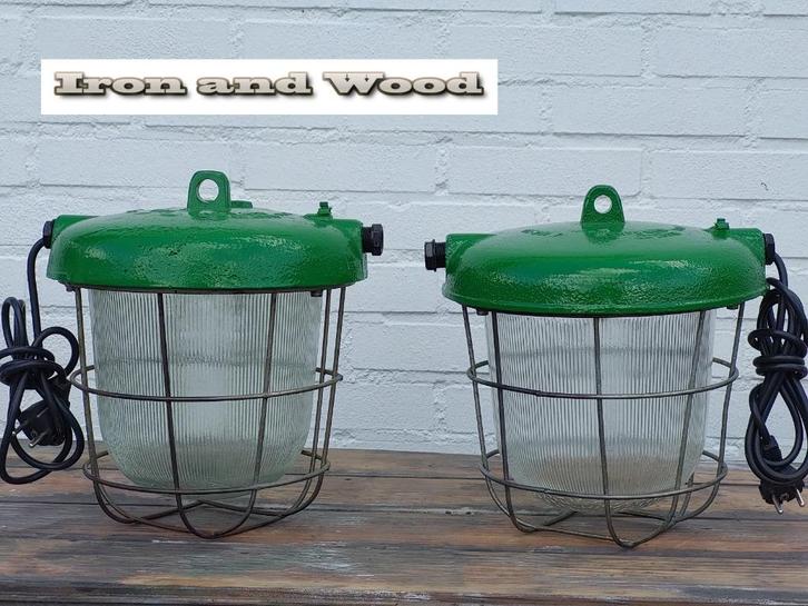 Groene oude vintage bully's - kooilampen- hanglampen D28 H30, Huis en Inrichting, Lampen | Hanglampen, Gebruikt, Minder dan 50 cm