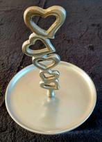 Riviera Maison Schaal etagere met Hartjes, Huis en Inrichting, Overige materialen, Schaal, Rond, Ophalen of Verzenden