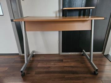 Bureau  beschikbaar voor biedingen
