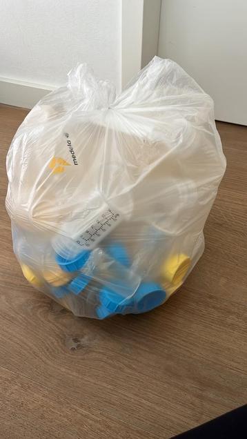 Gratis kolfflesjes beschikbaar voor biedingen