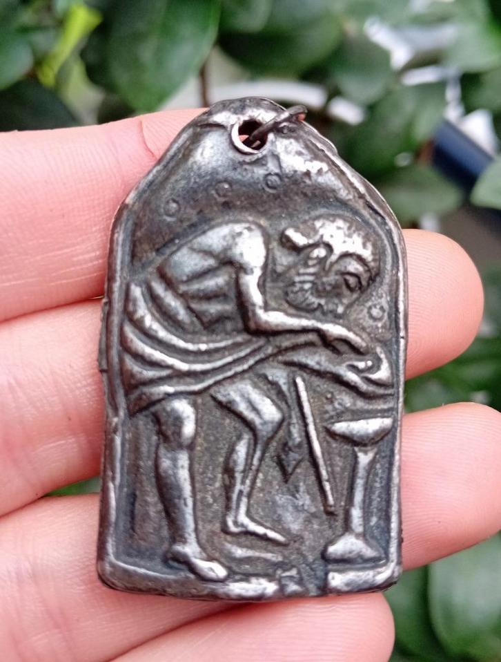 Etrusken hanger met haruspex, Antiek en Kunst, Kunst | Beelden en Houtsnijwerken, Ophalen of Verzenden