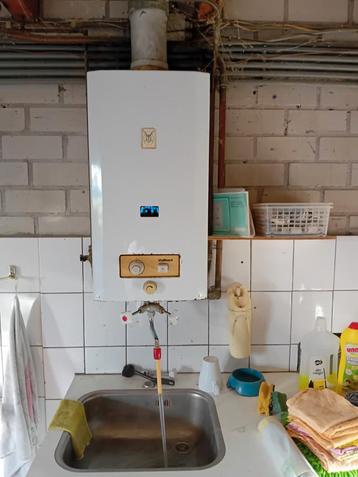 Geiser vaillant. beschikbaar voor biedingen