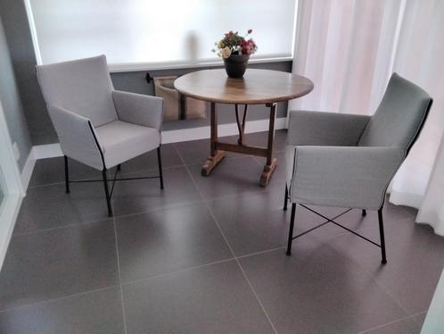 Geraldine stoel Gérard van den Berg, Huis en Inrichting, Stoelen, Zo goed als nieuw, Twee, Stof, Zwart, Ophalen