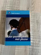 FNRS Handboek Paardrijden - Leer de basis!, Boeken, Ophalen of Verzenden, Zo goed als nieuw, Paarden of Pony's