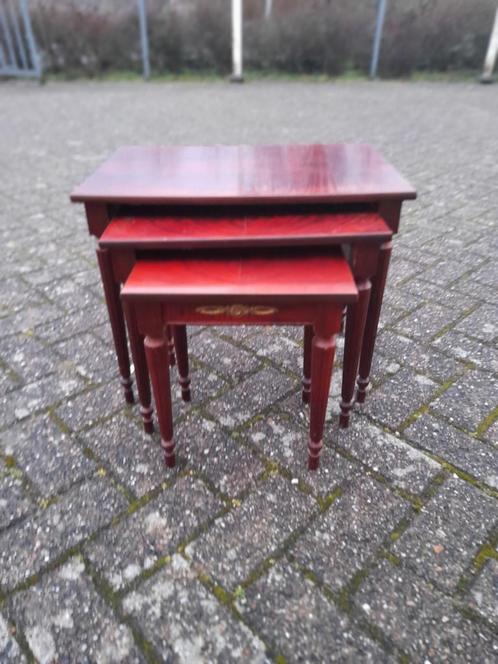 Zeer nette klassieke mini set, Antiek en Kunst, Antiek | Meubels | Tafels, Ophalen of Verzenden