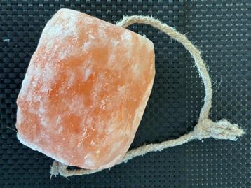 Liksteen of zoutblok beschikbaar voor biedingen