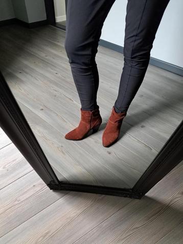 **Ann Rocks suède enkellaarsjes, roestbruin, maat 39**. beschikbaar voor biedingen