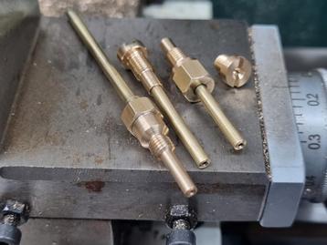 A-Ford / Ford Model A sproeiers / jets beschikbaar voor biedingen