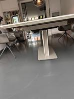 BoConcept uitschuifbare eettafel Milano, Huis en Inrichting, Ophalen, Overige materialen, Gebruikt, 200 cm of meer