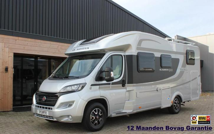 Adria Matrix M670Sl (Lengtebedden + Hefbed, slechts 23521km), Caravans en Kamperen, Campers, Bedrijf, tot en met 4, Half-integraal