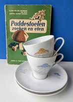 Paddestoelen/boekje kop en schotels, Ophalen of Verzenden, Gebruikt, Overige stijlen, Kop(pen) en/of Schotel(s)