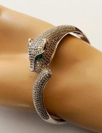 Prachtige draken draak armband groen kristallen beschikbaar voor biedingen