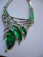 PRACHTIGE VINTAGE KETTING INGELEGD MET GROEN, Sieraden, Tassen en Uiterlijk, Antieke sieraden, Verzenden, Overige materialen, Ketting