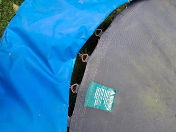 Trampoline Gratis ophalen beschikbaar voor biedingen