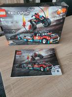 Te koop lego 42106 technic truck en motor voor stuntshow, Ophalen of Verzenden, Zo goed als nieuw, Complete set, Lego