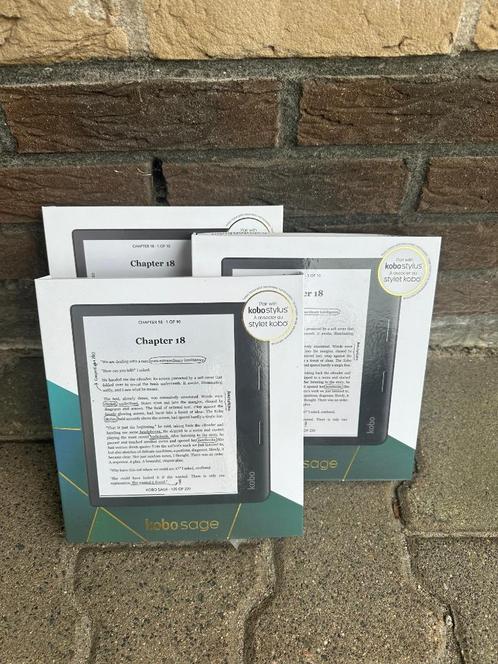 Kobo Sage e-reader, Computers en Software, E-readers, Zo goed als nieuw, 8 inch, 16 GB of meer, Bluetooth, Touchscreen, Waterbestendig