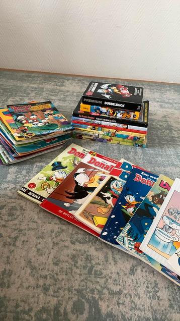 Donald Duck strips, vakantieboeken, pockets en Extra’s! beschikbaar voor biedingen