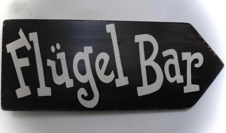 Houten Flügel Bar bord / handgeschilderd / après ski, Verzamelen, Merken en Reclamevoorwerpen, Nieuw, Reclamebord, Ophalen of Verzenden