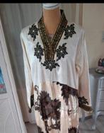 Beige jurk met bloemenprint - Maat L, Beige, Maat 42/44 (L), Ophalen of Verzenden, Zo goed als nieuw