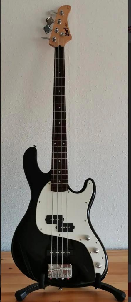 Cort PJ Basgitaar  eventueel (met versterker€ 230), Muziek en Instrumenten, Snaarinstrumenten | Gitaren | Bas, Gebruikt, Elektrisch